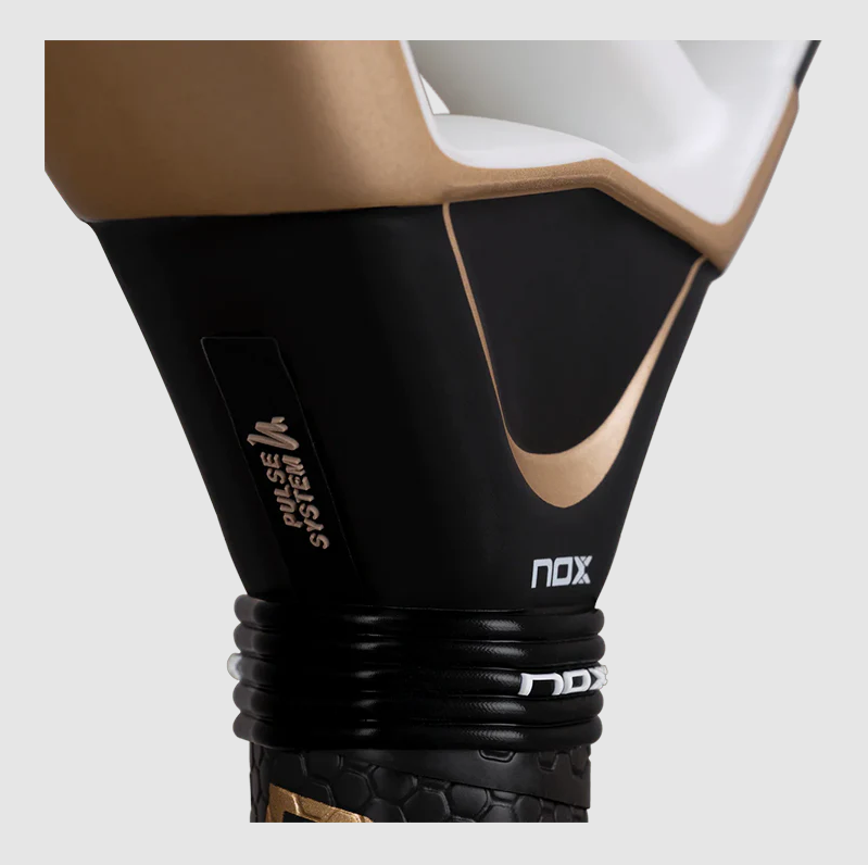 Pala Nox AT10 Genuis 18K by Agustin Tapia 2026