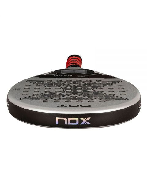 Pala Nox AT10 Genius 18K Agustín Tapia 2024