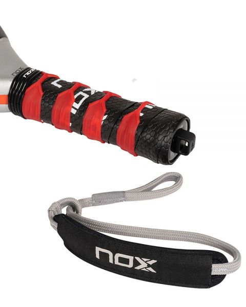 Pala Nox AT10 Genius 18K Agustín Tapia 2024