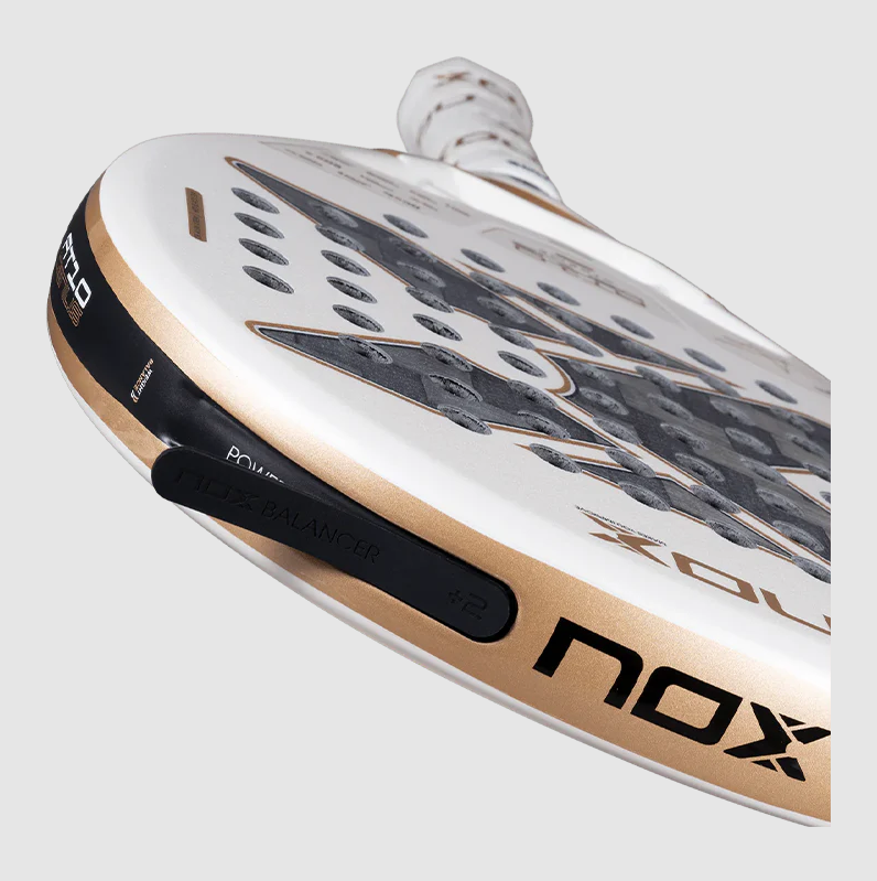Pala Nox AT10 Genius 12K Xtrem by Agustin Tapia 2026